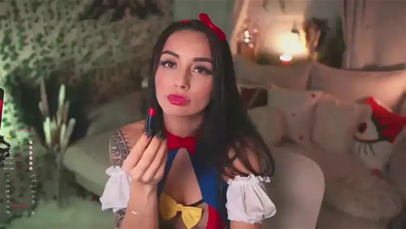-Bombshell-Bongacams Porn Cam 2023-11-22