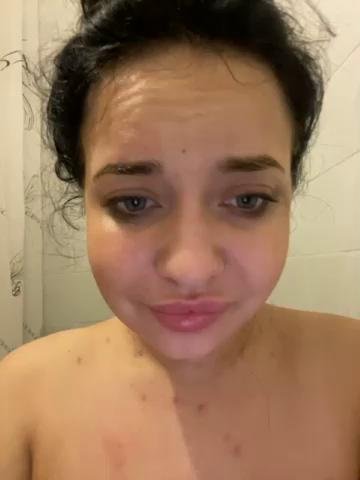 -Louise-Bongacams Porn Cam 2023-10-04