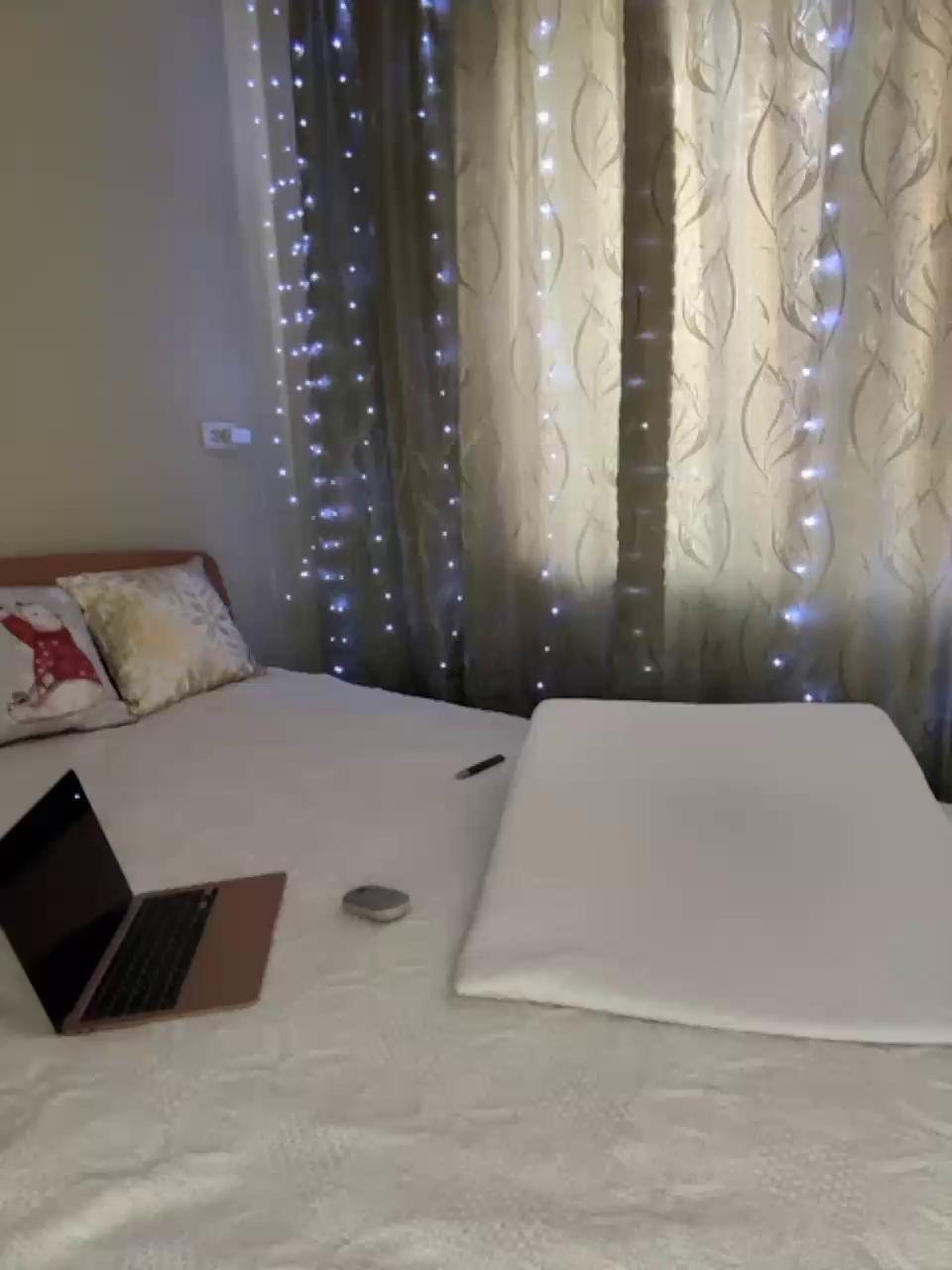 Blue-Eyes1Bongacams Porn Cam 2024-01-22