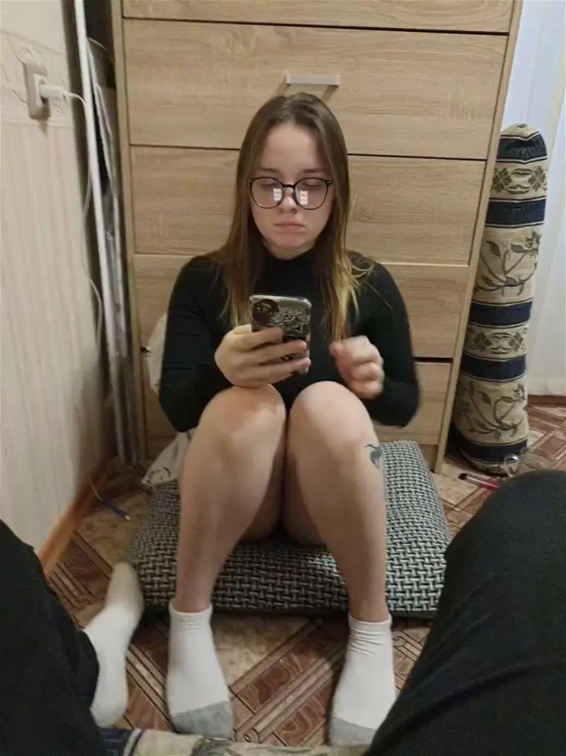 Divine-hell69Bongacams Porn Cam 2023-12-28