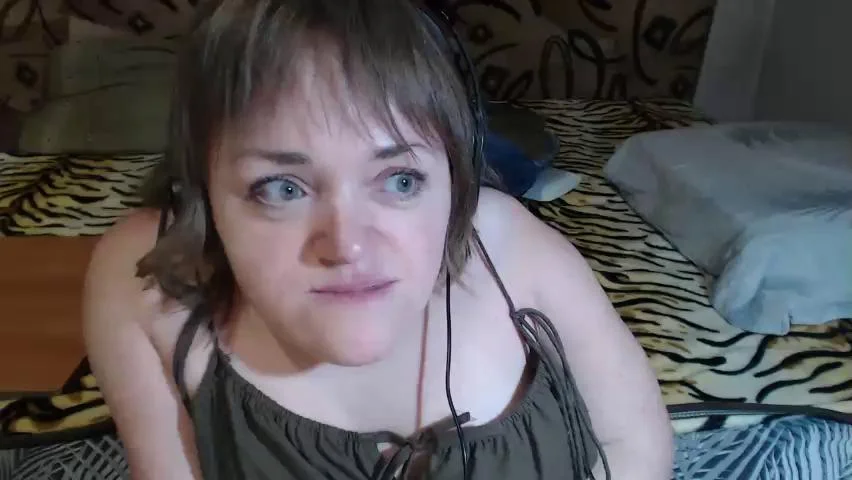 Julia-79Bongacams Porn Cam 2023-11-07