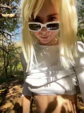 Kika-CoBongacams Porn Cam 2023-09-21