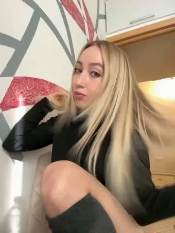 KiraBlakeBongacams Porn Cam 2023-10-14