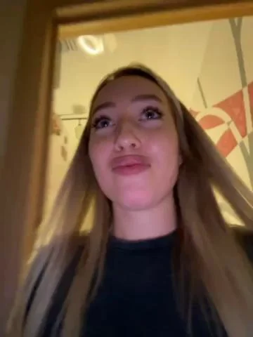 KiraBlakeBongacams Porn Cam 2023-10-18
