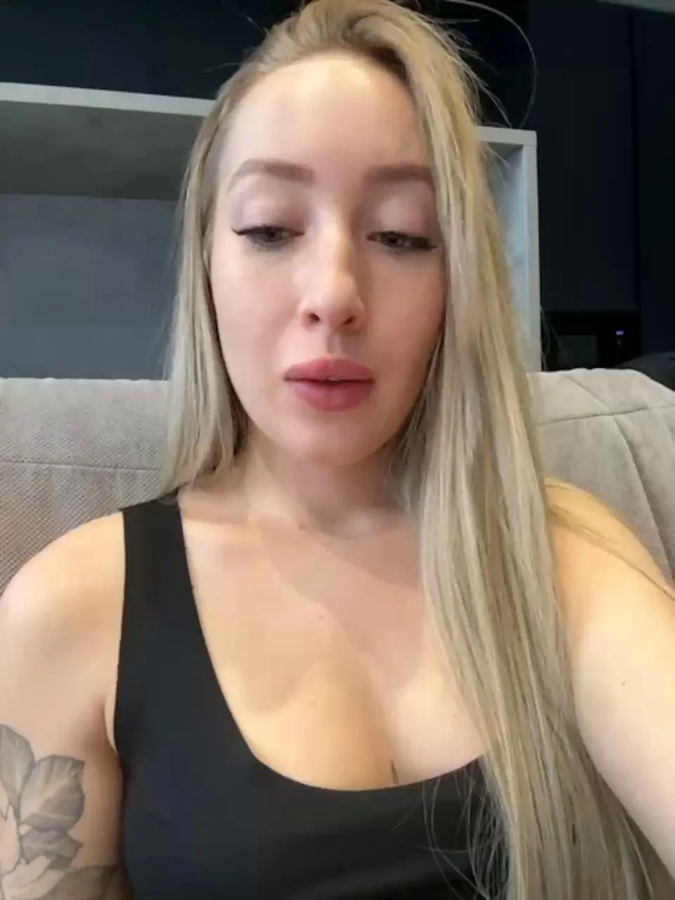 KiraBlakeBongacams Porn Cam 2023-12-28