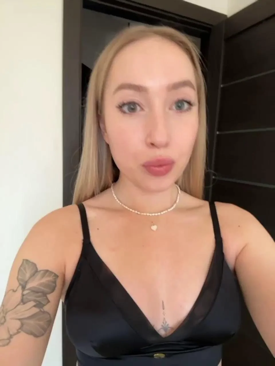 KiraBlakeBongacams Porn Cam 2024-01-09