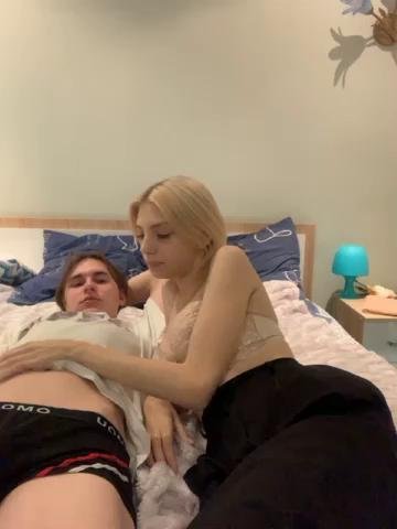 KittiesclubBongacams Porn Cam 2023-10-27