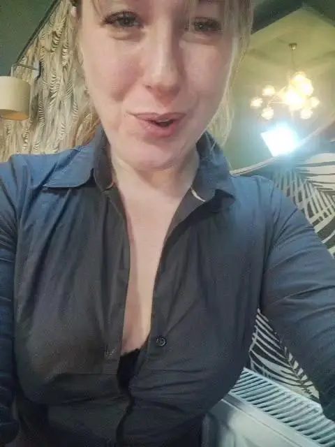 MazyMiBongacams Porn Cam 2023-12-30