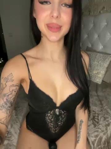 SassilyBongacams Porn Cam 2023-11-13
