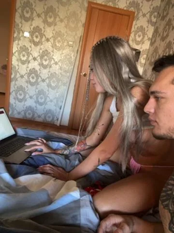 SquirtbombbBongacams Porn Cam 2023-10-04