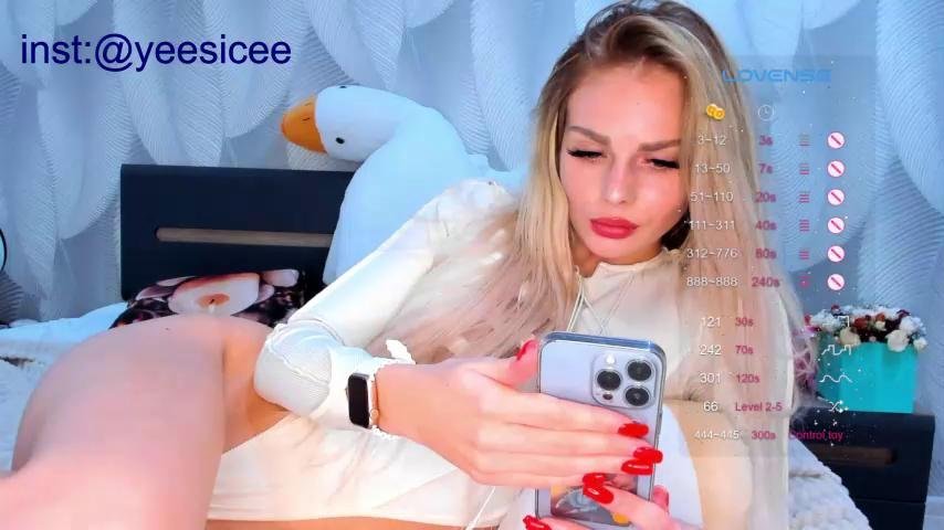 TvoyakisaaBongacams Porn Cam 2023-11-28