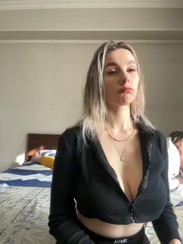 Vik1One1Bongacams Porn Cam 2023-12-15