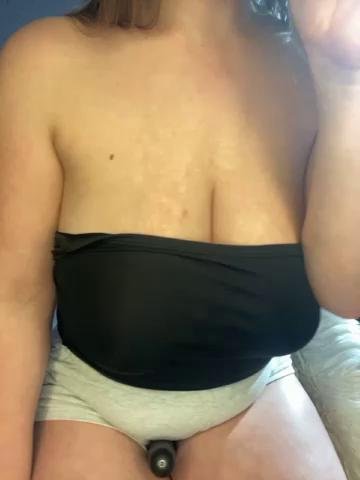 Viki-tiki-takBongacams Porn Cam 2023-10-18