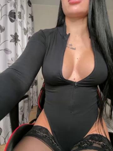 VikiKissBongacams Porn Cam 2023-11-24