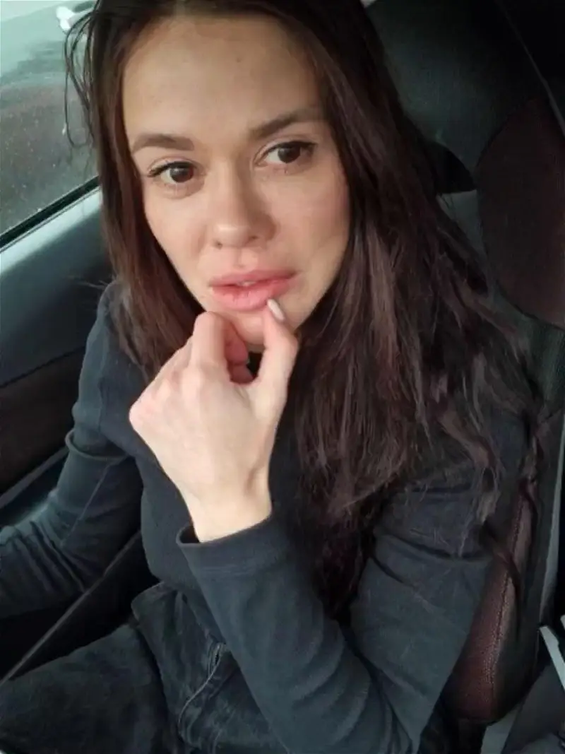 Vikki100500Bongacams Porn Cam 2024-01-31