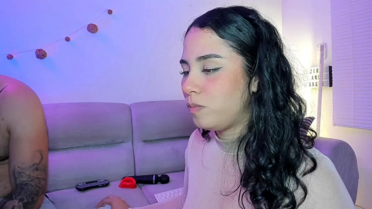 ZeusyangelicaBongacams Porn Cam 2024-01-20