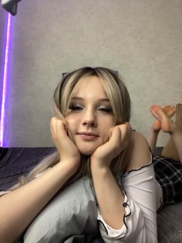 BabyBambiBongaCams Porn Cam 2023-10-01