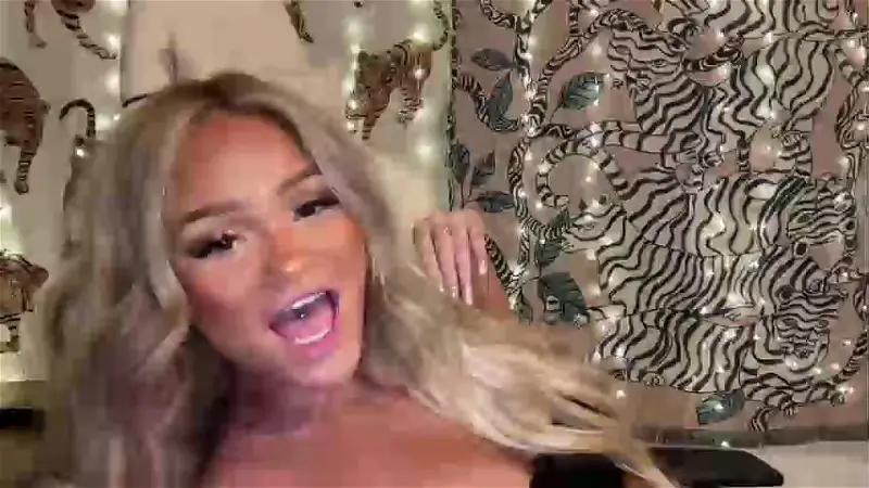 Ari_02Chaturbate Porn Cam 2023-09-21