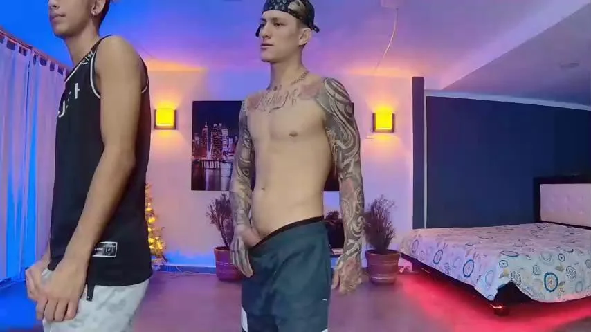 Badguyss_bisexChaturbate Porn Cam 2023-11-25