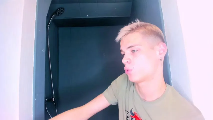 Brad_bertChaturbate Porn Cam 2023-11-01