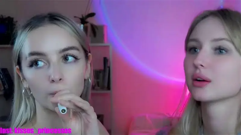 Cute_pervertsChaturbate Porn Cam 2023-10-21