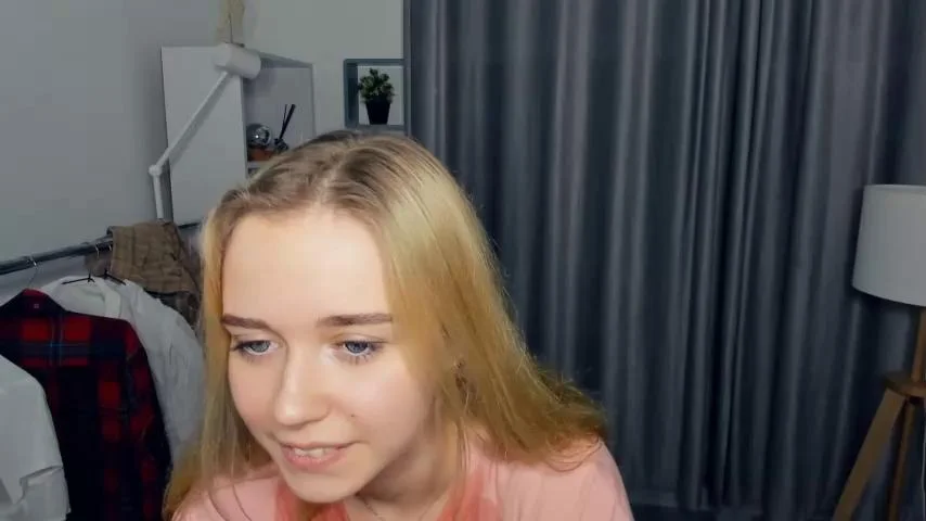 Fresh_cherriesChaturbate Porn Cam 2023-09-17