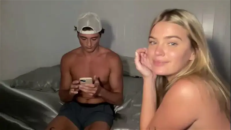 Littlemaryjane19Chaturbate Porn Cam 2023-12-15