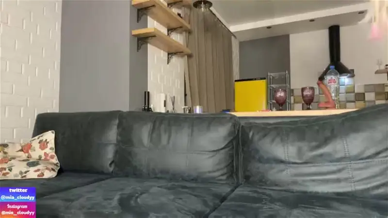 Mia_cloudyChaturbate Porn Cam 2023-09-15