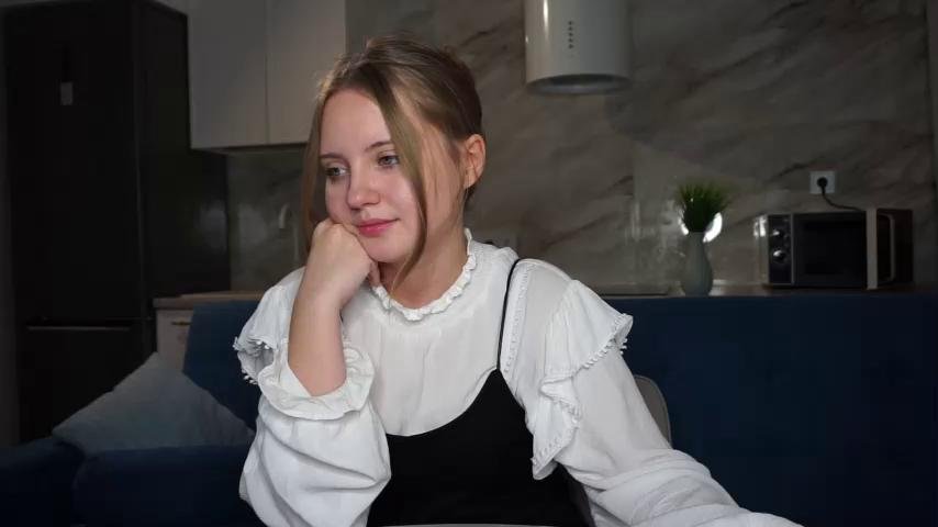 NaomiemiliaChaturbate Porn Cam 2023-11-13