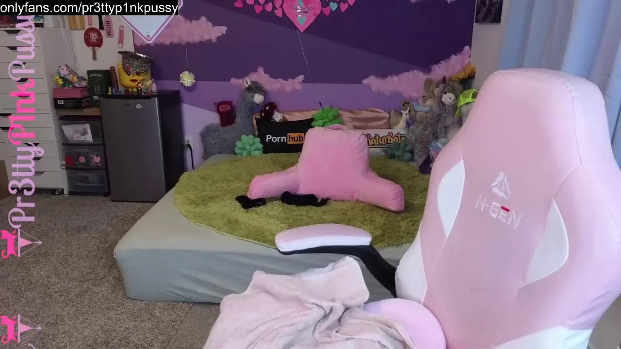 Pr3ttyp1nkpussyChaturbate Porn Cam 2024-01-08