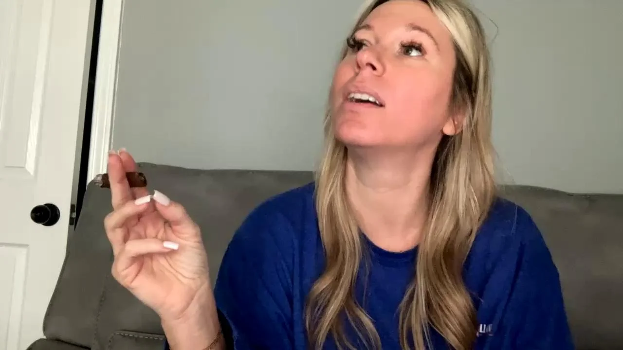 Texas_blondeChaturbate Porn Cam 2023-12-30