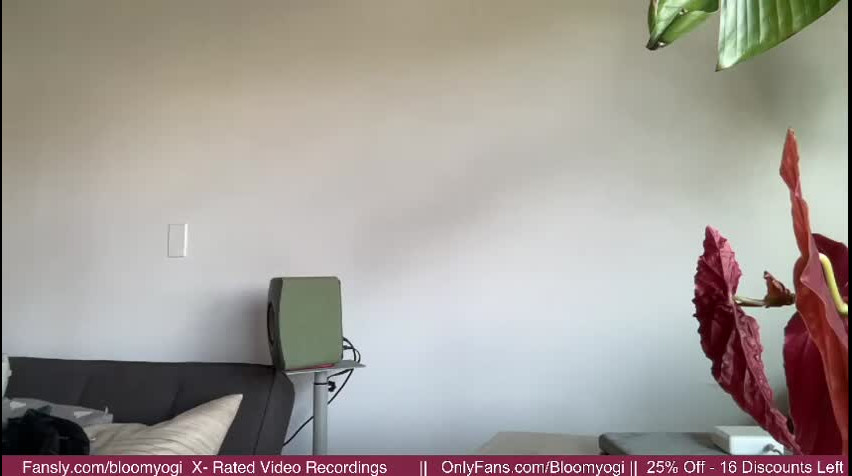 BloomyogiChaturbate Porn Cam 2023-09-01