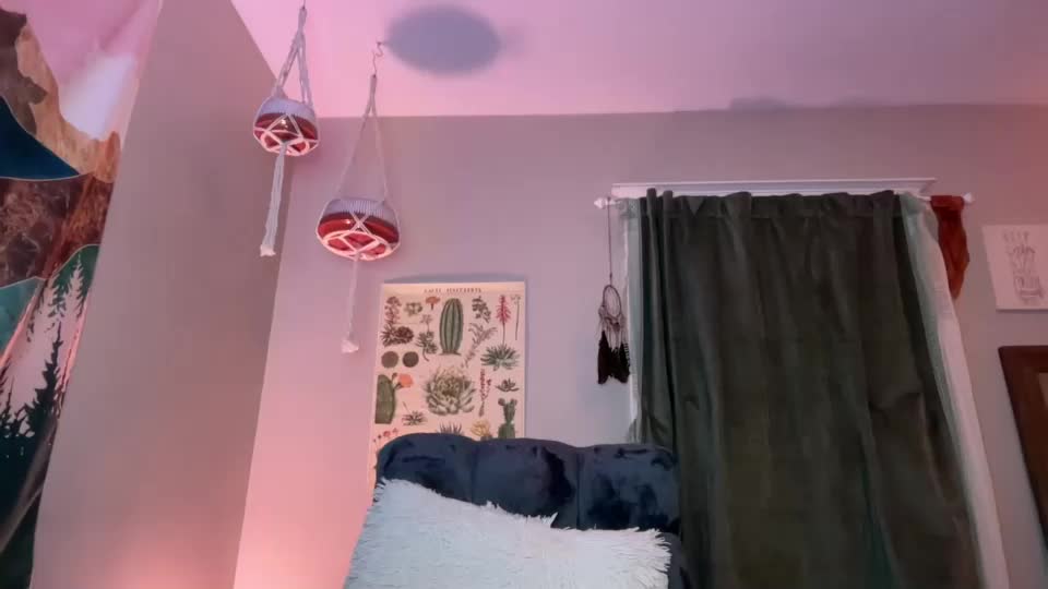 Bumble_bees45Chaturbate Porn Cam 2023-10-18