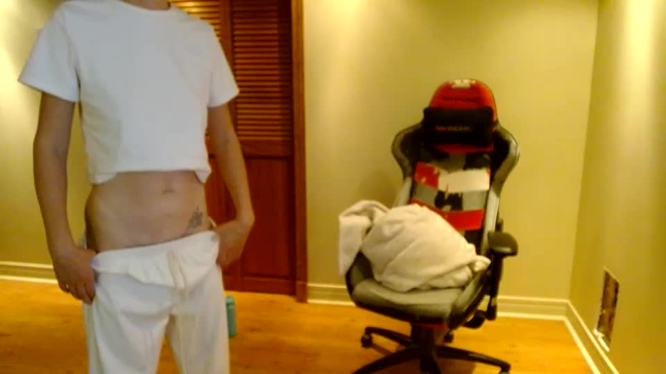 CamforfunmomentChaturbate Porn Cam 2023-10-20