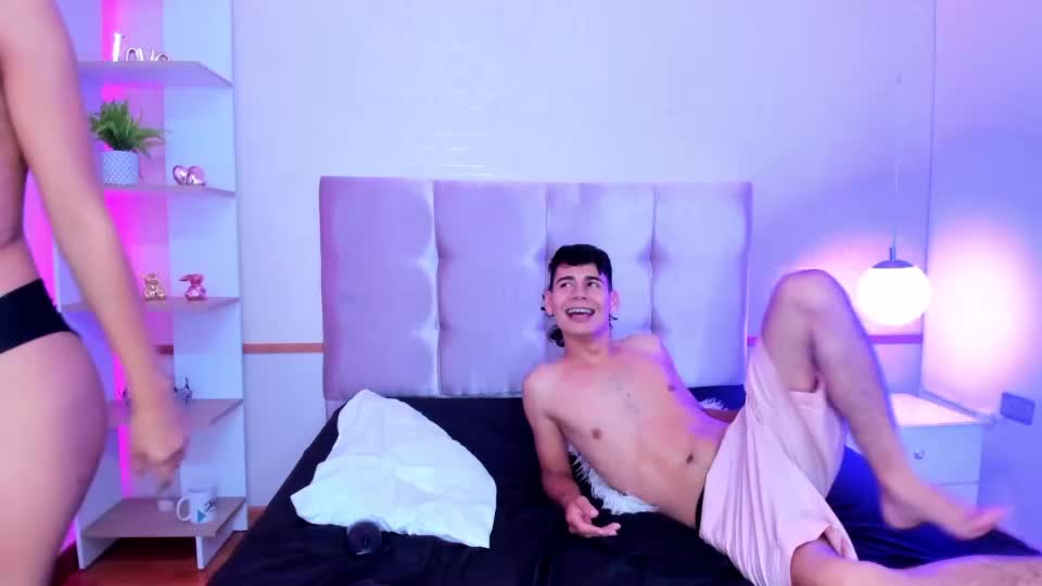 First_loveeChaturbate Porn Cam 2023-07-17