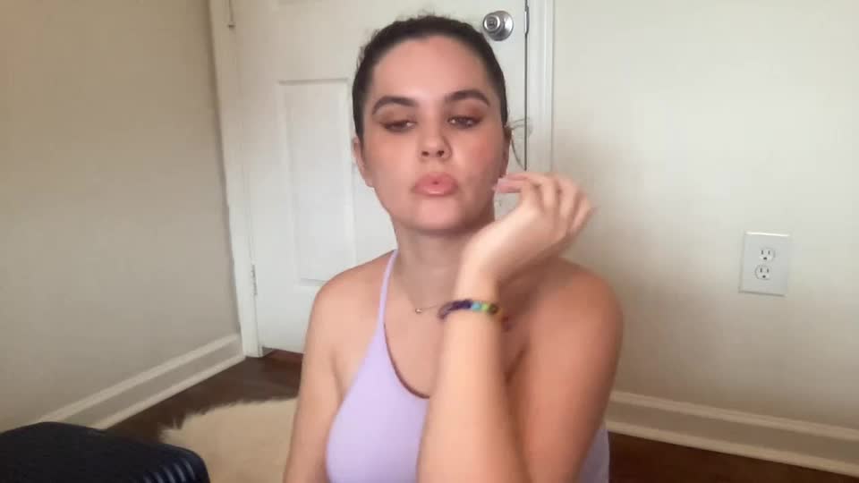 Gia_is_hornyChaturbate Porn Cam 2023-10-02