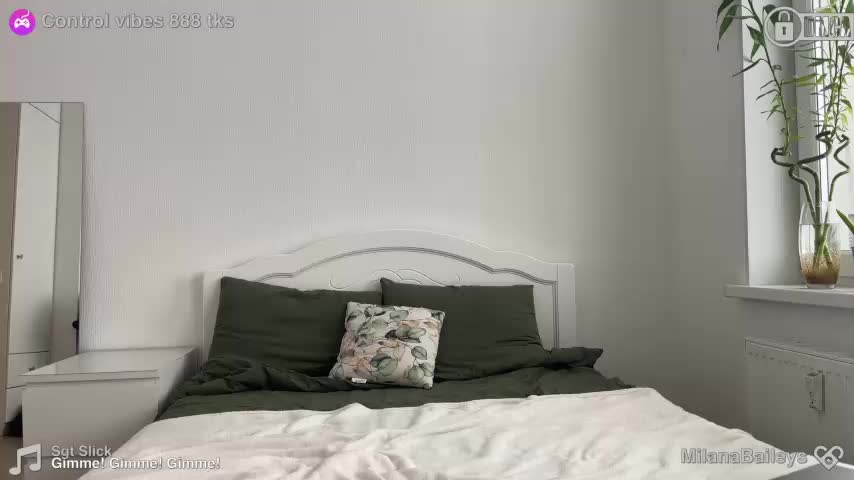 MilanabaileysChaturbate Porn Cam 2023-04-27