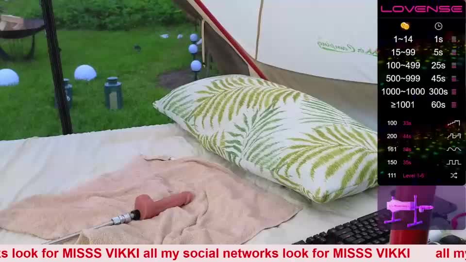 Misss_vikiChaturbate Porn Cam 2023-06-04