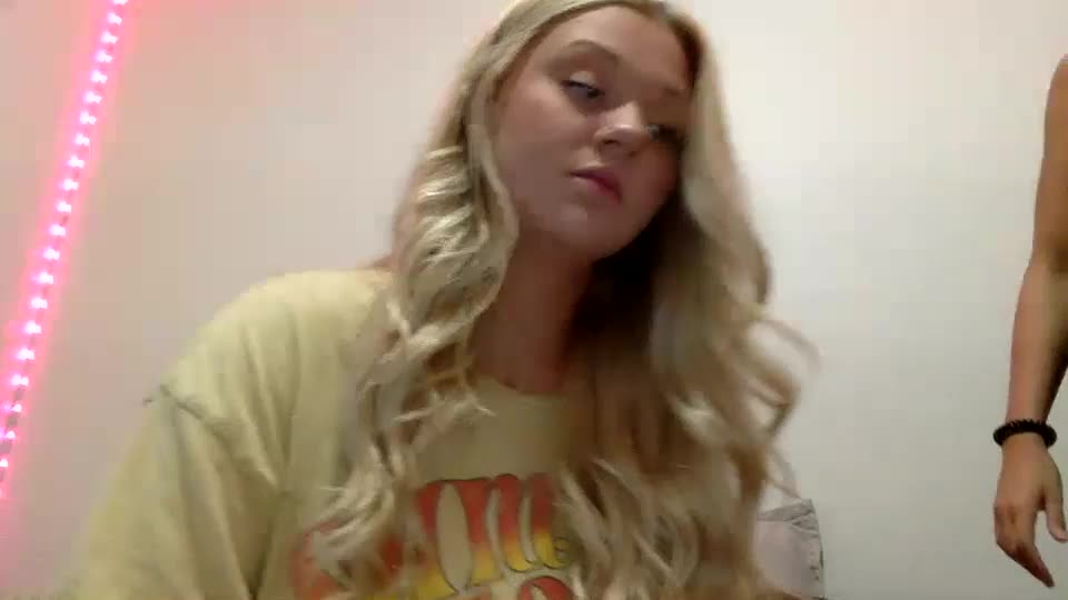 PrettypoliteladiesChaturbate Porn Cam 2023-07-11