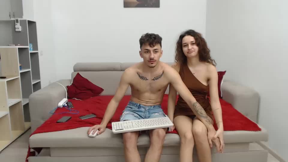 SerenajohnnChaturbate Porn Cam 2023-11-24