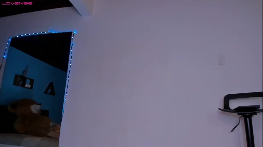 Suzaneparisi_Chaturbate Porn Cam 2023-05-14