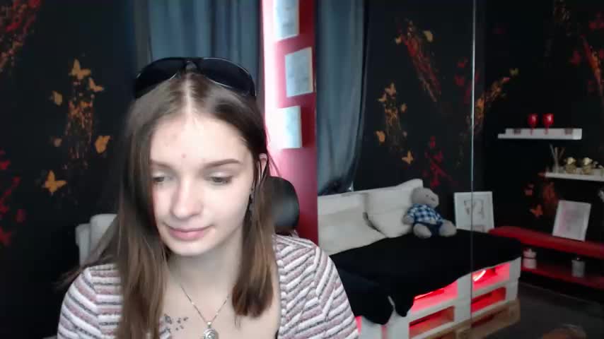 Vivien_slenderChaturbate Porn Cam 2023-05-25