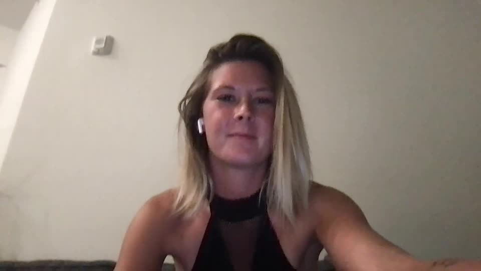 Z_oepeachesChaturbate Porn Cam 2023-10-27