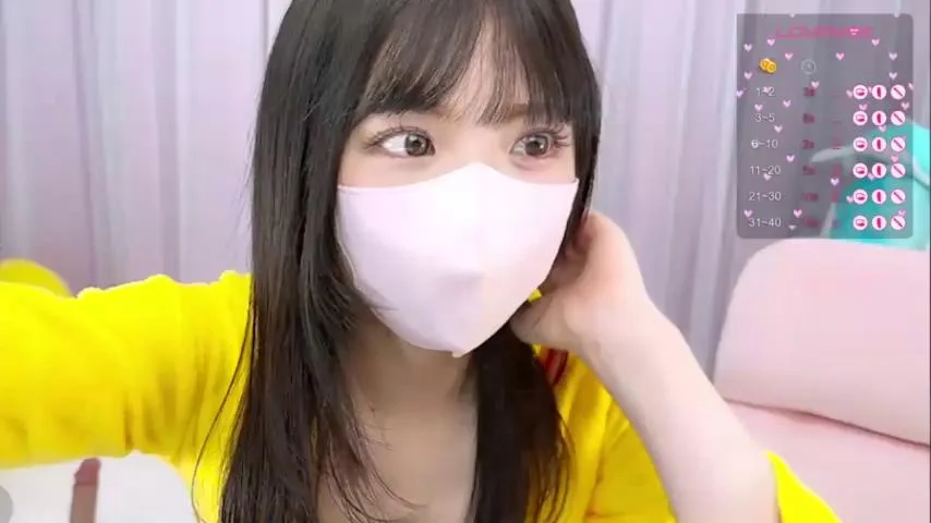 -minami-Stripchat Porn Cam 2023-11-13