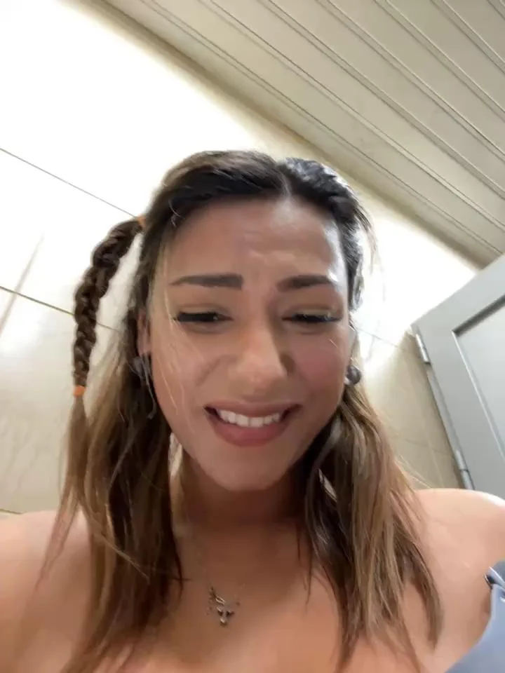 _MiaQueen_Stripchat Porn Cam 2024-01-18