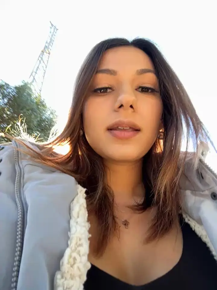_MiaQueen_Stripchat Porn Cam 2024-01-22