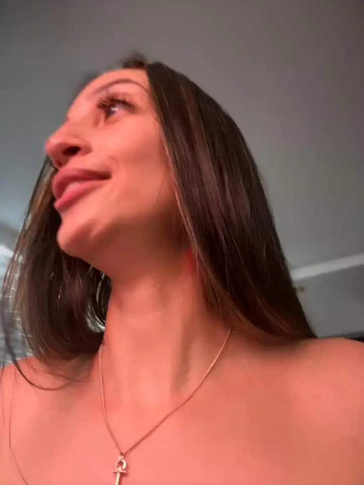 BellelouiseStripchat Porn Cam 2024-02-11