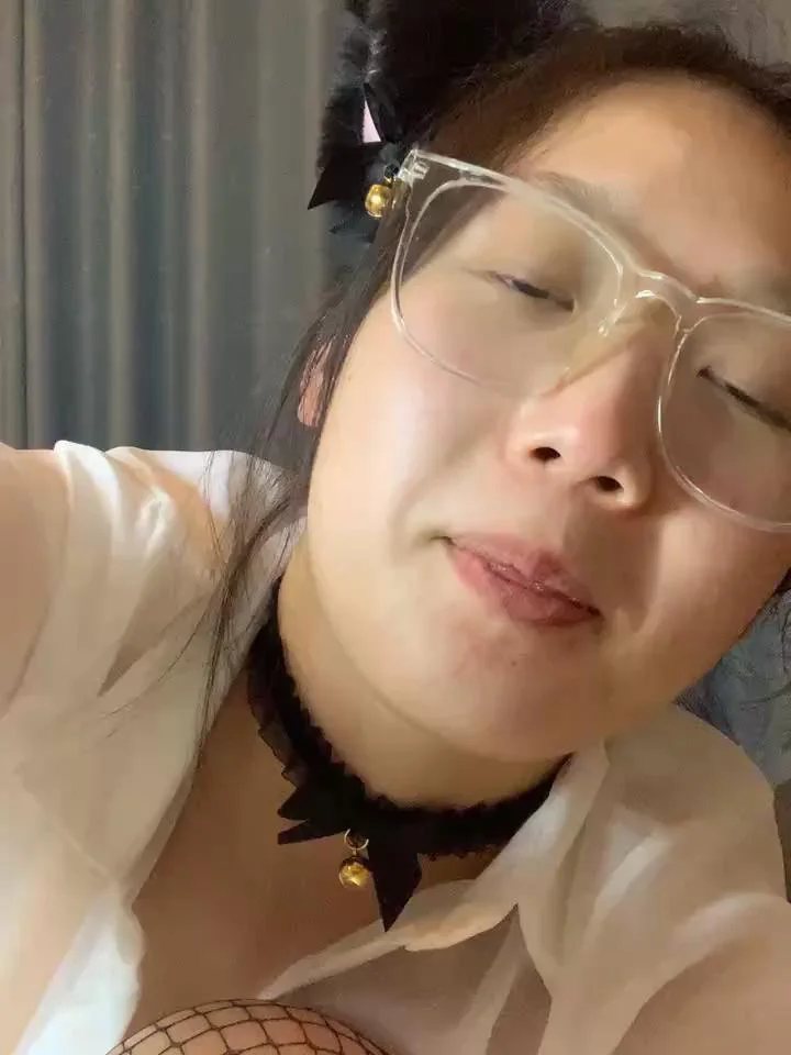 Cassie-123WStripchat Porn Cam 2024-01-20
