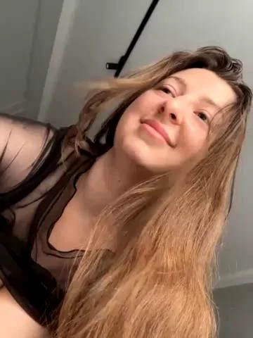 CurvyflawlessStripchat Porn Cam 2023-11-24