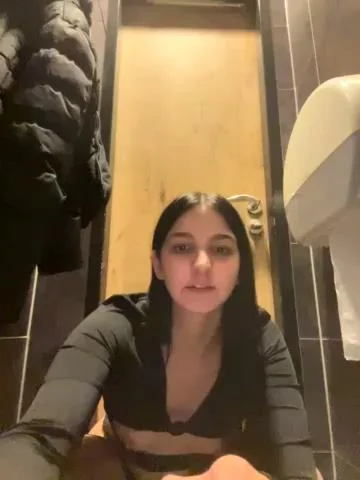 DoriDeluxe66Stripchat Porn Cam 2023-12-10